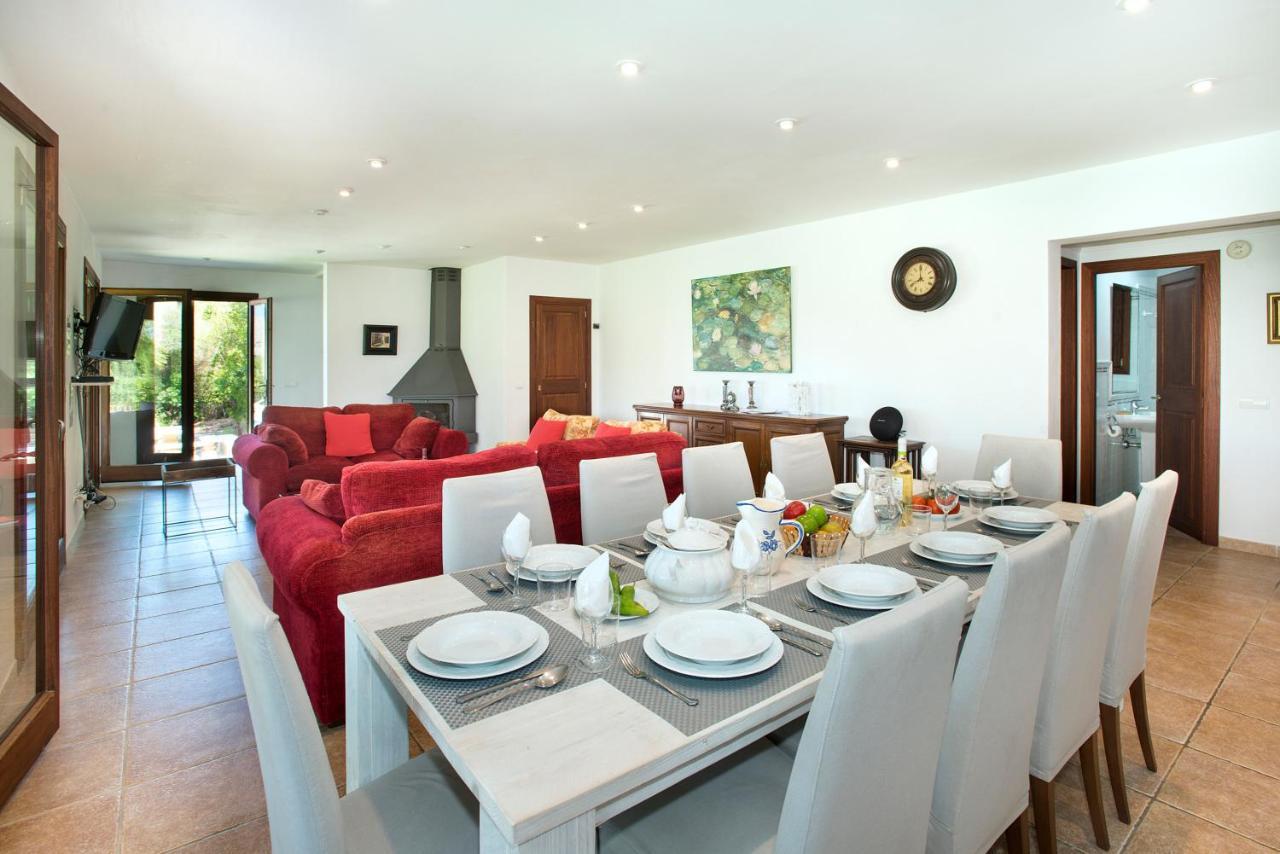 Owl Booking Villa Siquier - Luxury Retreat With Mountain Views 波连斯萨 外观 照片