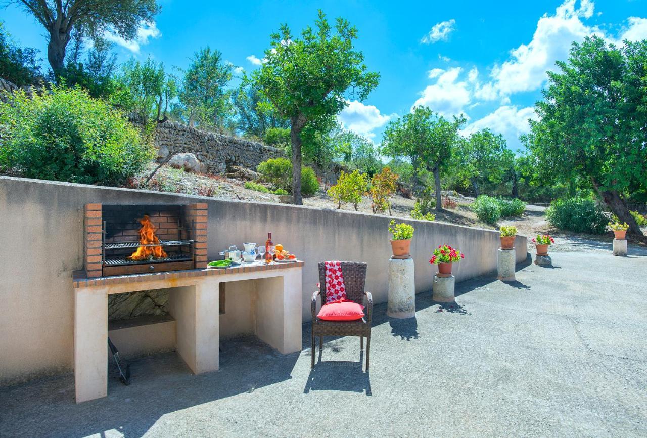 Owl Booking Villa Siquier - Luxury Retreat With Mountain Views 波连斯萨 外观 照片