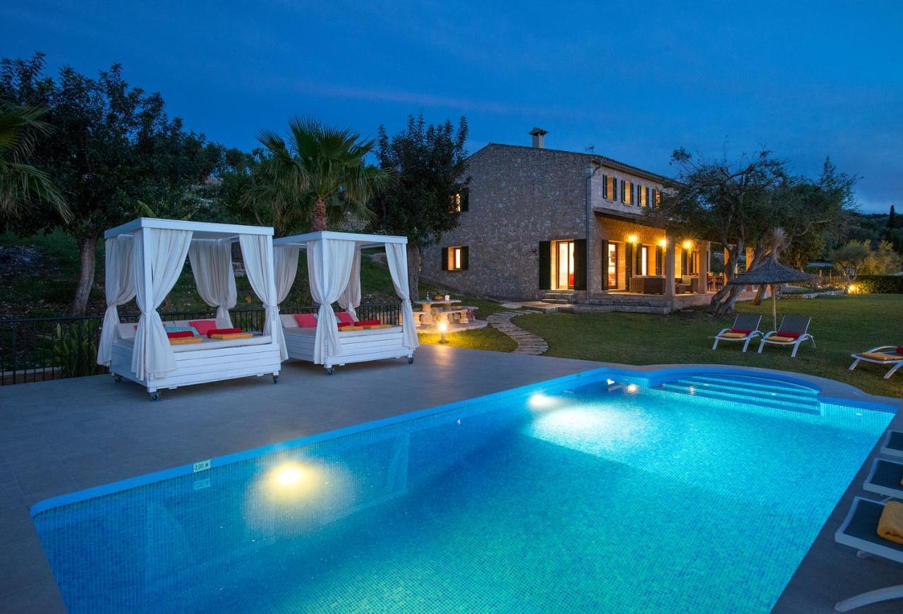 Owl Booking Villa Siquier - Luxury Retreat With Mountain Views 波连斯萨 外观 照片
