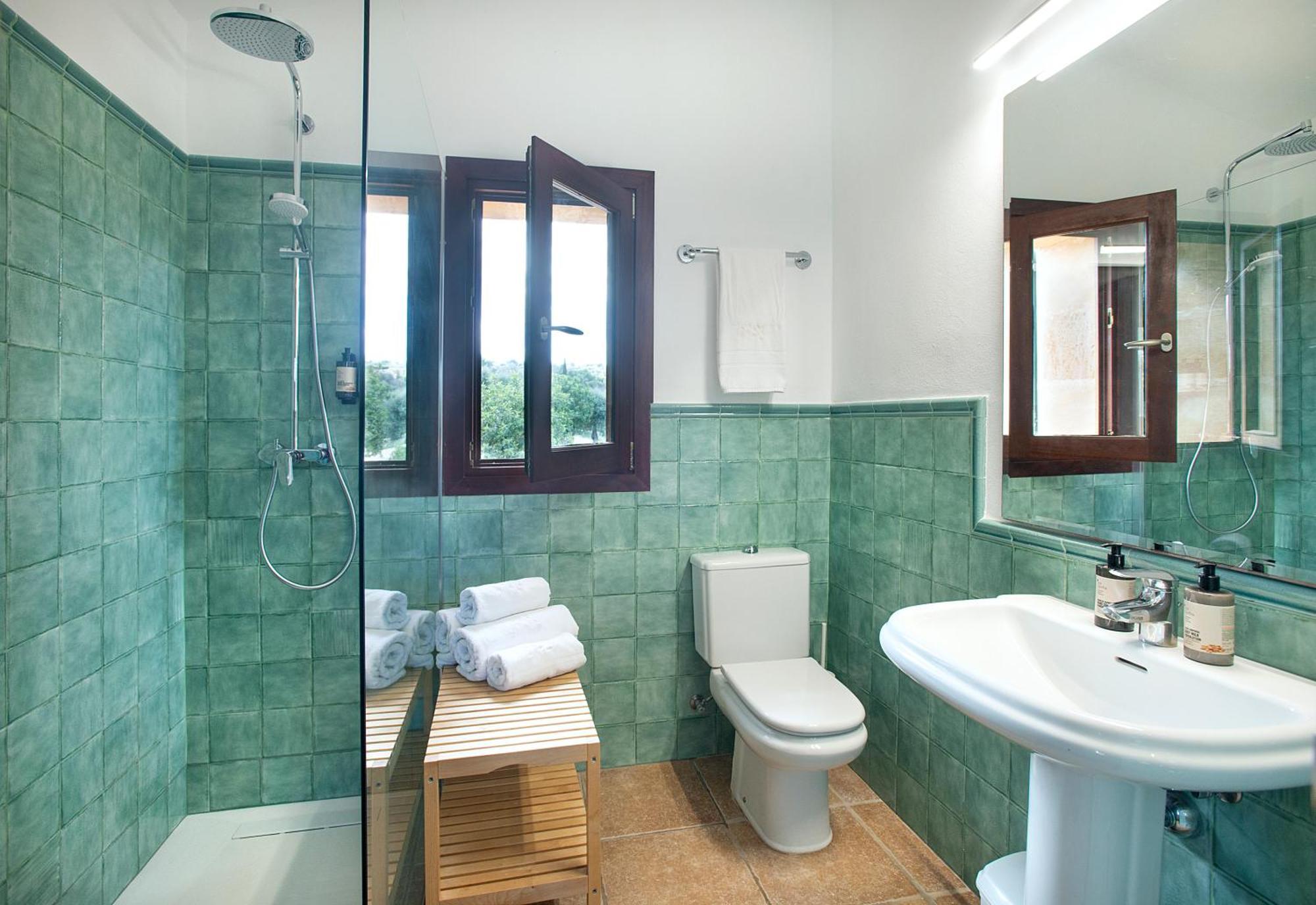 Owl Booking Villa Siquier - Luxury Retreat With Mountain Views 波连斯萨 外观 照片